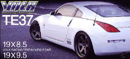 350Z with 19 inch Volk Racing TE37 wheels 